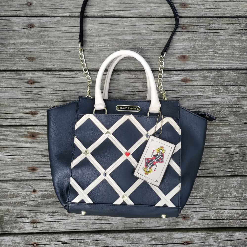 Betsey Johnson Queen Of Hearts Shoulder Bag